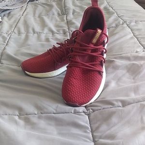 Puma tennis shoes